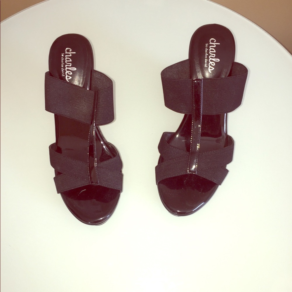 New Black Wedges